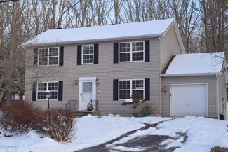 172 Somerset Dr, East Stroudsburg, PA 18301