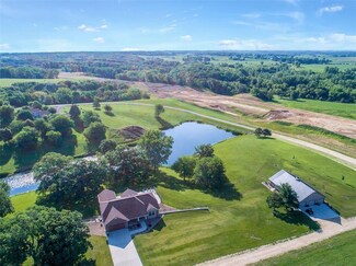 591 Sutliff Rd, Lisbon, IA 52253