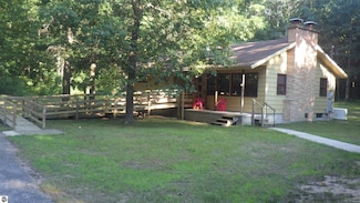 411 Polen Rd, Manistee, MI 49660