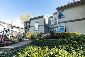 466 Ridgecrest Trail Unit 136, Redding, CA 96003