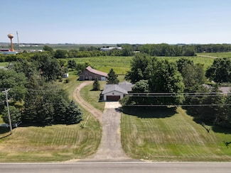 1788 Oriole Ave, Sibley, IA 51249