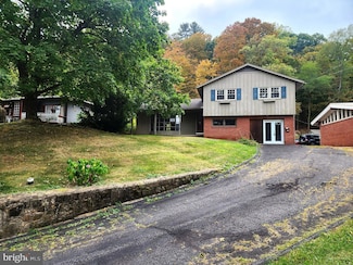 361 Susquehanna Ave, Lock Haven, PA 17745