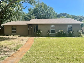1910 Forestdale Dr, Richardson, TX 75081
