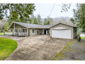 8615 S Victoria Ave, Rockaway Beach, OR 97136