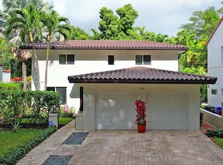 423 Alhambra Cir, Coral Gables, FL 33134