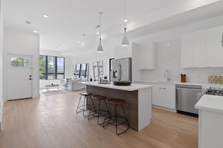 206 Fulton Ave Unit 2, Jersey City, NJ 07305