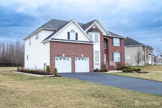6 Corey Dr, Monroe Township, NJ 08831