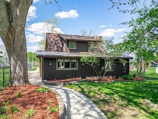 10632 Ventura Blvd, Machesney Park, IL 61115