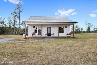 110 Brashier Ln, Lucedale, MS 39452