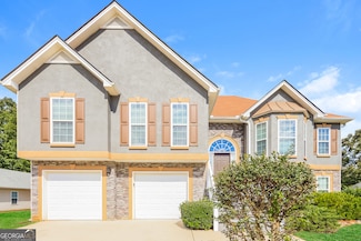 220 Creekside Cir, Hampton, GA 30228