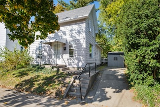 851 9th St NW, Grand Rapids, MI 49504