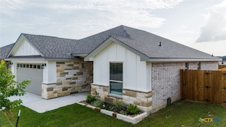 5113 Rose Petal Ct, Killeen, TX 76543