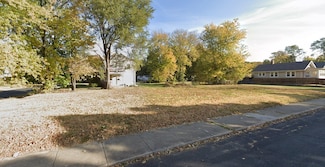1402 N Broadway St, Peoria, IL 61606