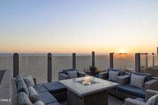325 Ocean Dr, Oxnard, CA 93035