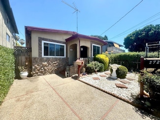 2727 Blenheim Ave, Redwood City, CA 94063