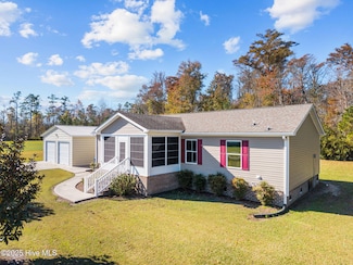 87 Pearce Point Dr, Columbia, NC 27925