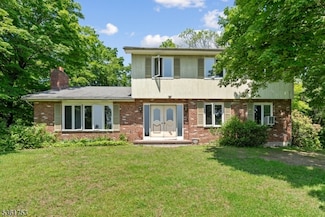 3 Bingham Ln, Blairstown, NJ 07825