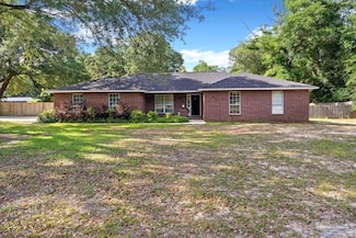 5685 Derby Dr, Milton, FL 32571