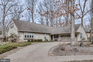 10 Wexford Ct, Cherry Hill, NJ 08003