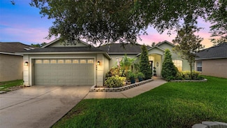544 Lake Sumner Dr, Groveland, FL 34736