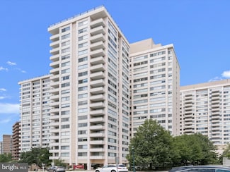 4515 Willard Ave, Chevy Chase, MD 20815