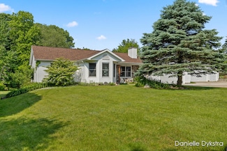 10675 Mieras Dr NE, Sparta, MI 49345