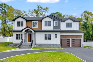 153 E Cedar St, Livingston, NJ 07039