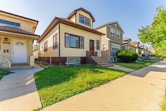 5335 W Barry Ave, Chicago, IL 60641