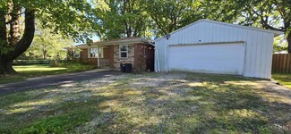 310 Sunset Dr, Bethel, OH 45106