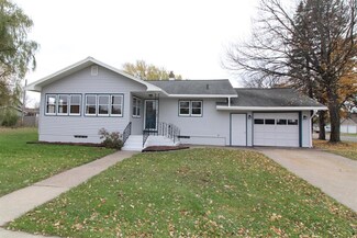 1041 Chase St, Wisconsin Rapids, WI 54495