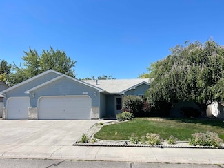 1265 Eric Ct, Mountain Home, ID 83647