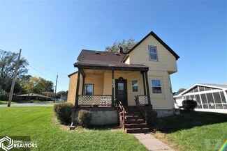 523 S 14th St, Clarinda, IA 51632