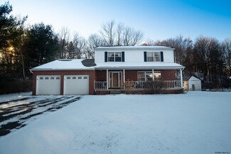 265 Schodack Dr, Castleton On Hudson, NY 12033