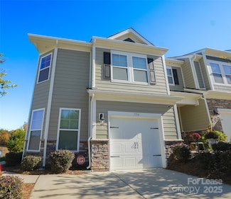 596 Altamonte Dr, Lake Wylie, SC 29710