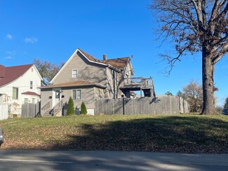 1022 Richards St, Joliet, IL 60433