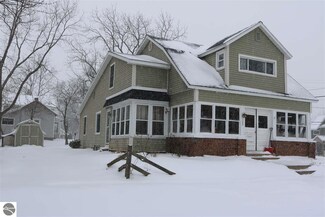 129 N Jeffery Ave, Ithaca, MI 48847