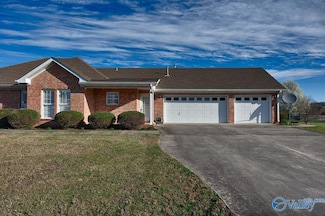 18194 Belmont Cir, Athens, AL 35613