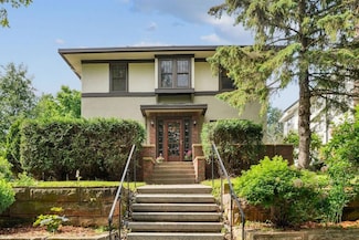 982 Goodrich Ave, Saint Paul, MN 55105