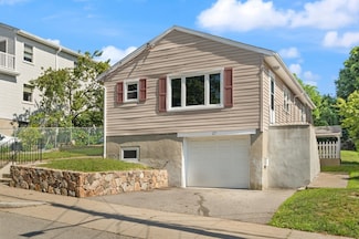 27 Goff St, Hyde Park, MA 02136