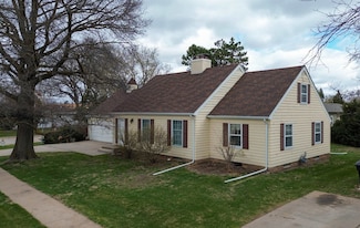 1246 N Saunders Ave, Hastings, NE 68901
