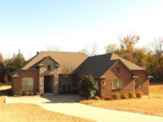 1013 S Shumard Dr, Stillwater, OK 74074