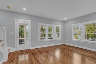 12 Grenada St, Worcester, MA 01602