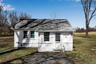 10840 Miland Rd, Clarence Center, NY 14032