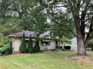 5820 Sarah Ave NW, Warren, OH 44483