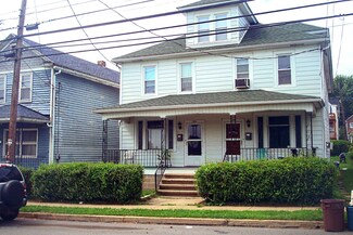 1014 S Prospect St, Nanticoke, PA 18634