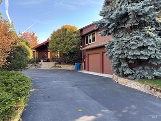 959 E Braemere Rd, Boise, ID 83702