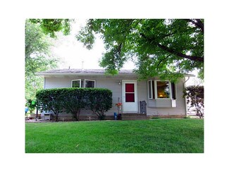 763 Gateway St NE, Cedar Rapids, IA 52402