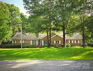 1760 Jacobs Way, Sherrills Ford, NC 28673