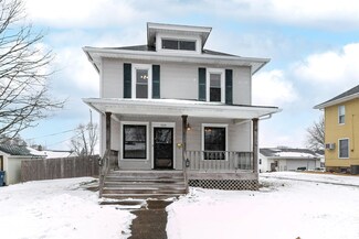 709 11th Ave, de Witt, IA 52742