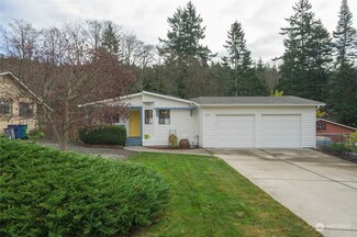 4211 Bryce Dr, Anacortes, WA 98221